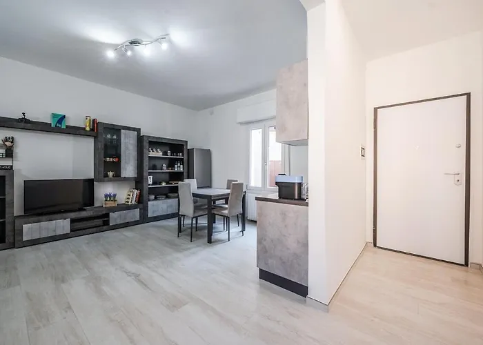 Smart Life House In The Heart Of Apartment *