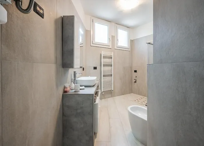 Apartment Smart Life House In The Heart Of Modena