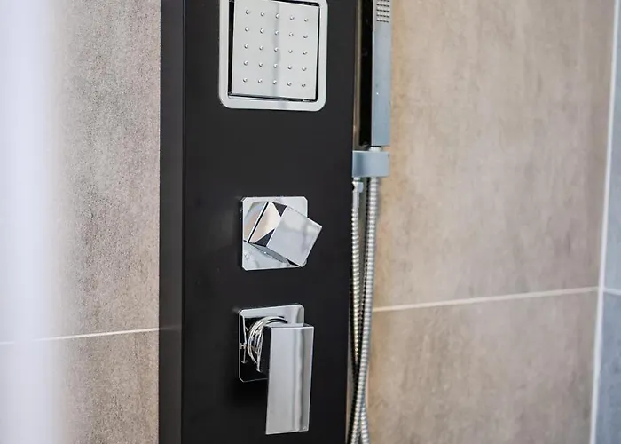 Smart Life House In The Heart Of Apartment *